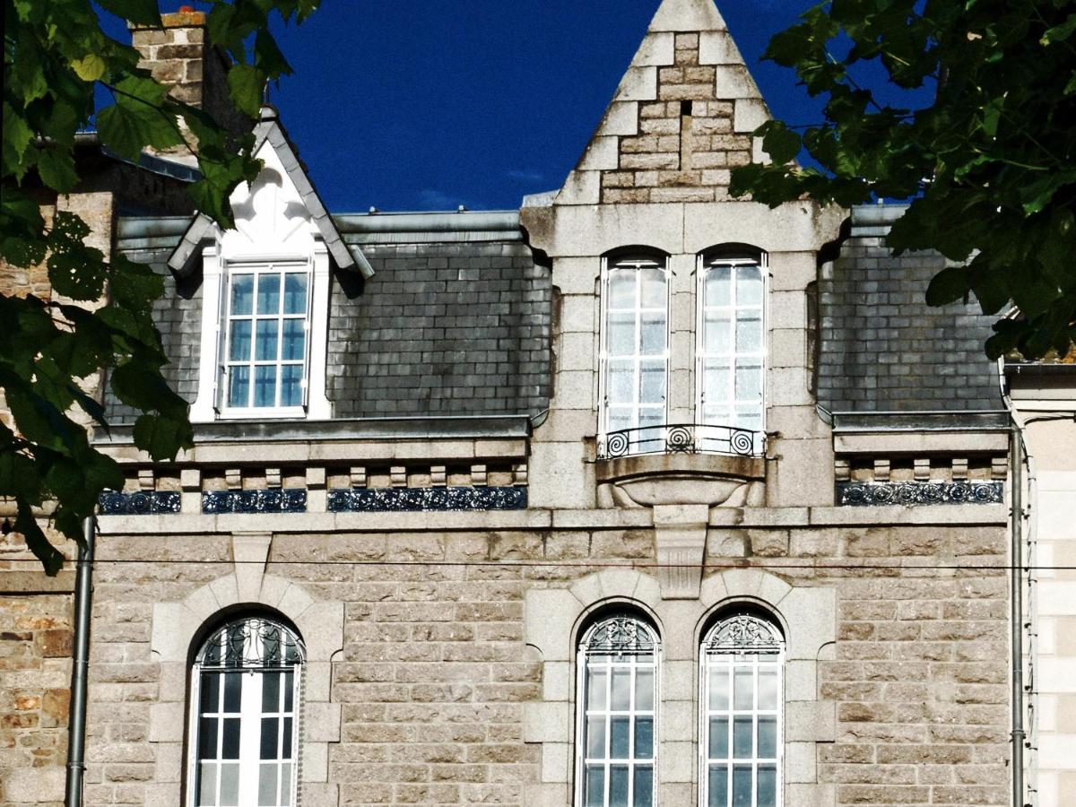 Le 27- Boutique B&B دينان المظهر الخارجي الصورة